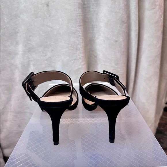 Ann Taylor Black Mules with Double Strap Design - Picture 3 of 4